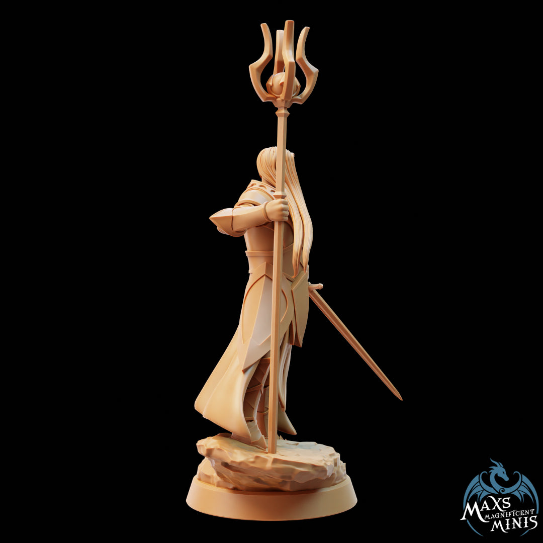 Max Magnificent Minis - Elf Spellblade