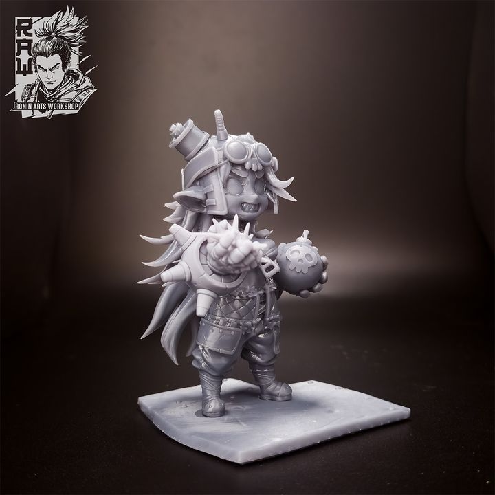 Ronin Arts - Chibi Goblin, Fuze and her Bombbot Mr. Biggy - Team Gobettes 2025 April 35mm