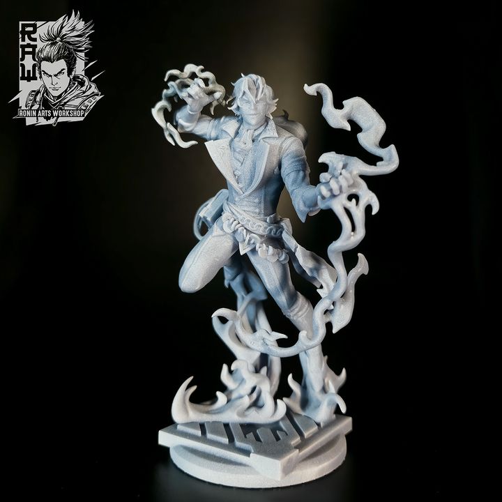 Ronin Arts - Joe Mallory, Vampire Warlock - 2025 March 35mm