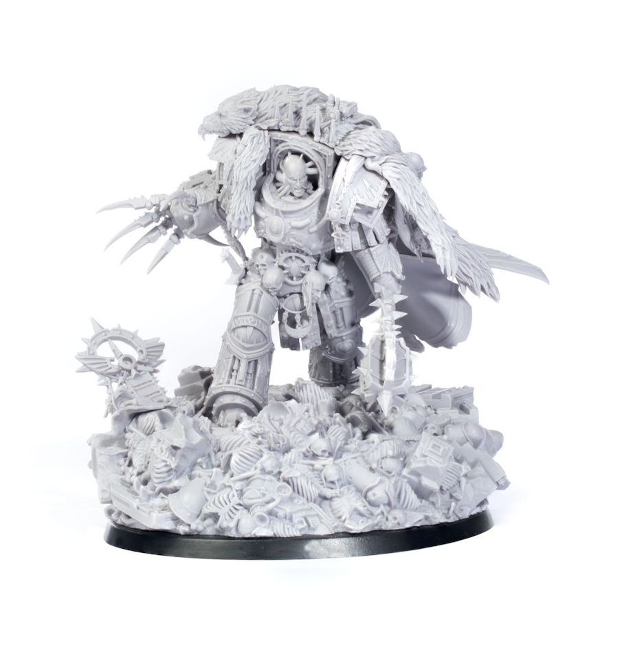 Horus Ascended, Primarch of Luna Wolves  - Warhammer 40K