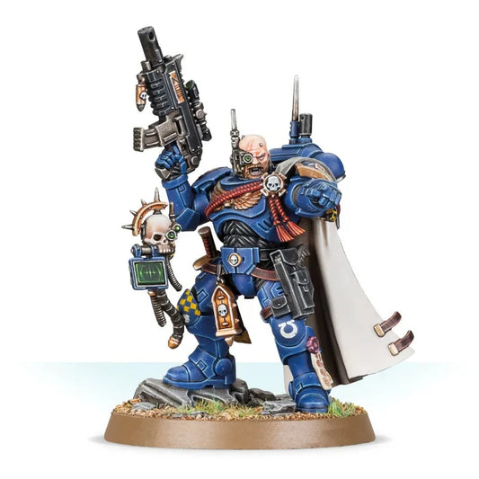 Games Workshop - Captain in Phobos Armour - Warhammer 40K
