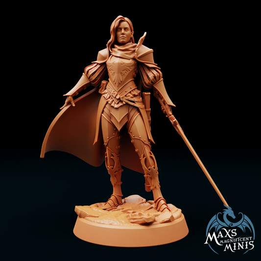 Max Magnificent Minis - Esther, The Griffon Knight
