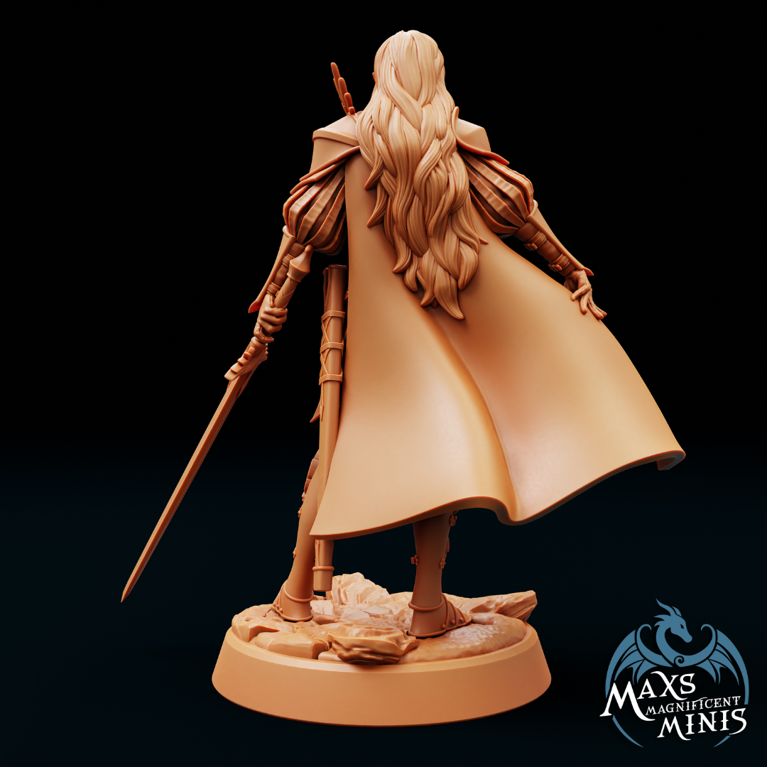 Max Magnificent Minis - Esther, The Griffon Knight