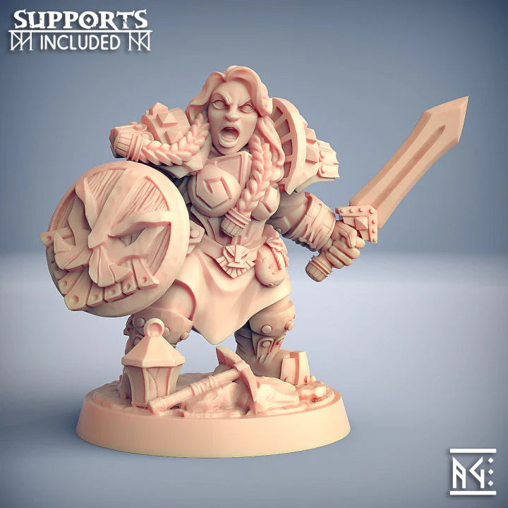 Artisan Guild - Dwarf Female Figther D - Dwarven Defenders 2019 June